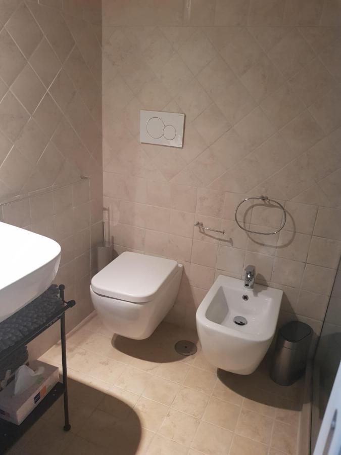 Perfetta Letizia Bed & Breakfast Bitonto Bagian luar foto